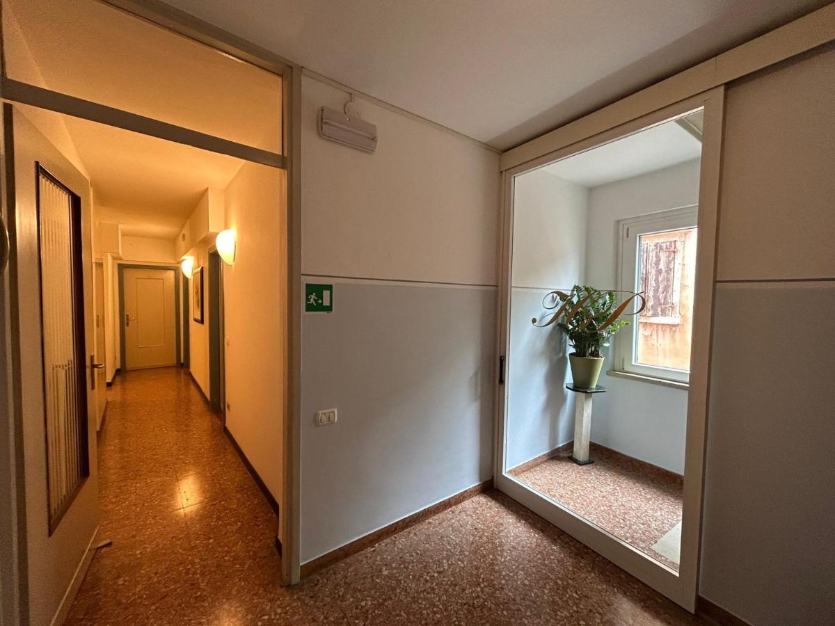 Albergo Da Pina Lazise Esterno foto